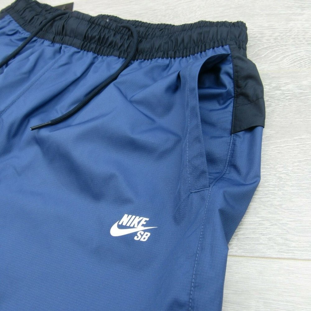 Nike SB Skateboarding Track Pants Size Small Mens - Picture 4 of 12